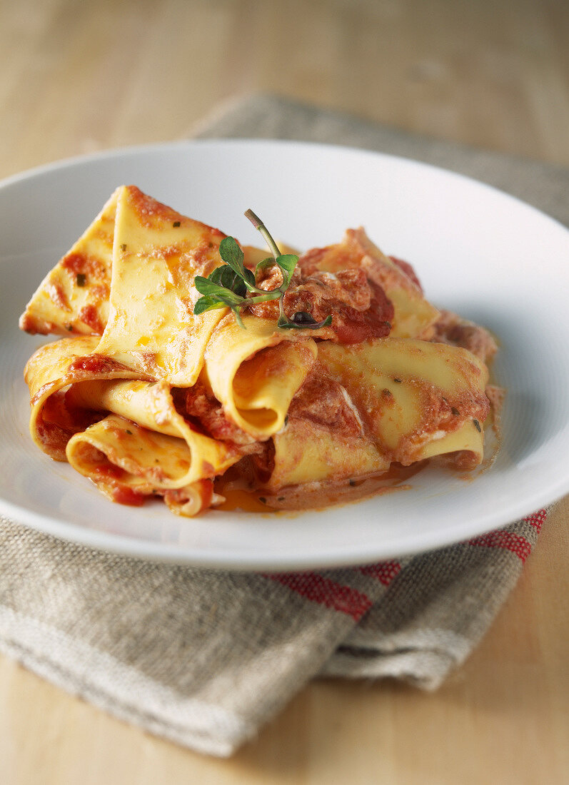 Parpadelle with tomato and ricotta sauce