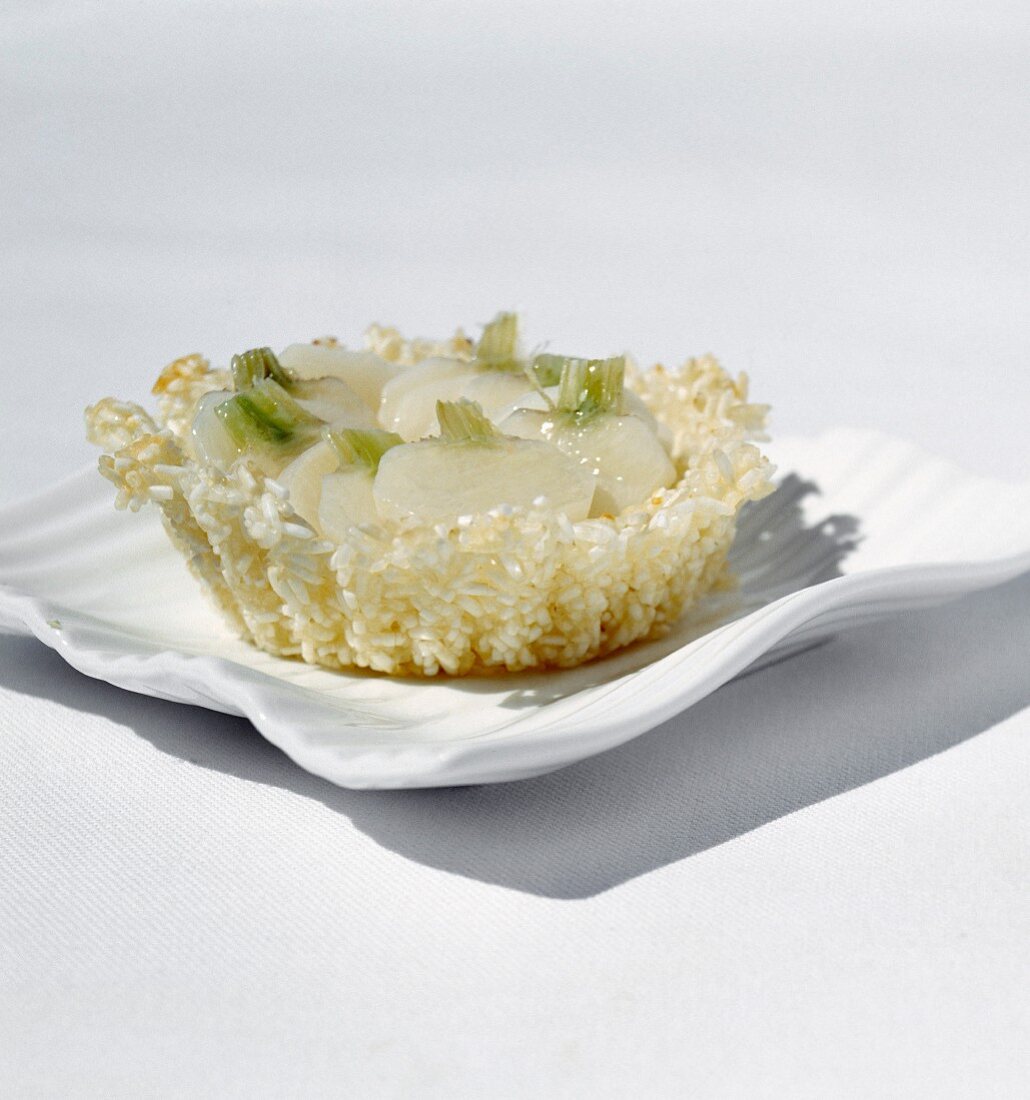 Sticky rice cake with white turnip and salted butter