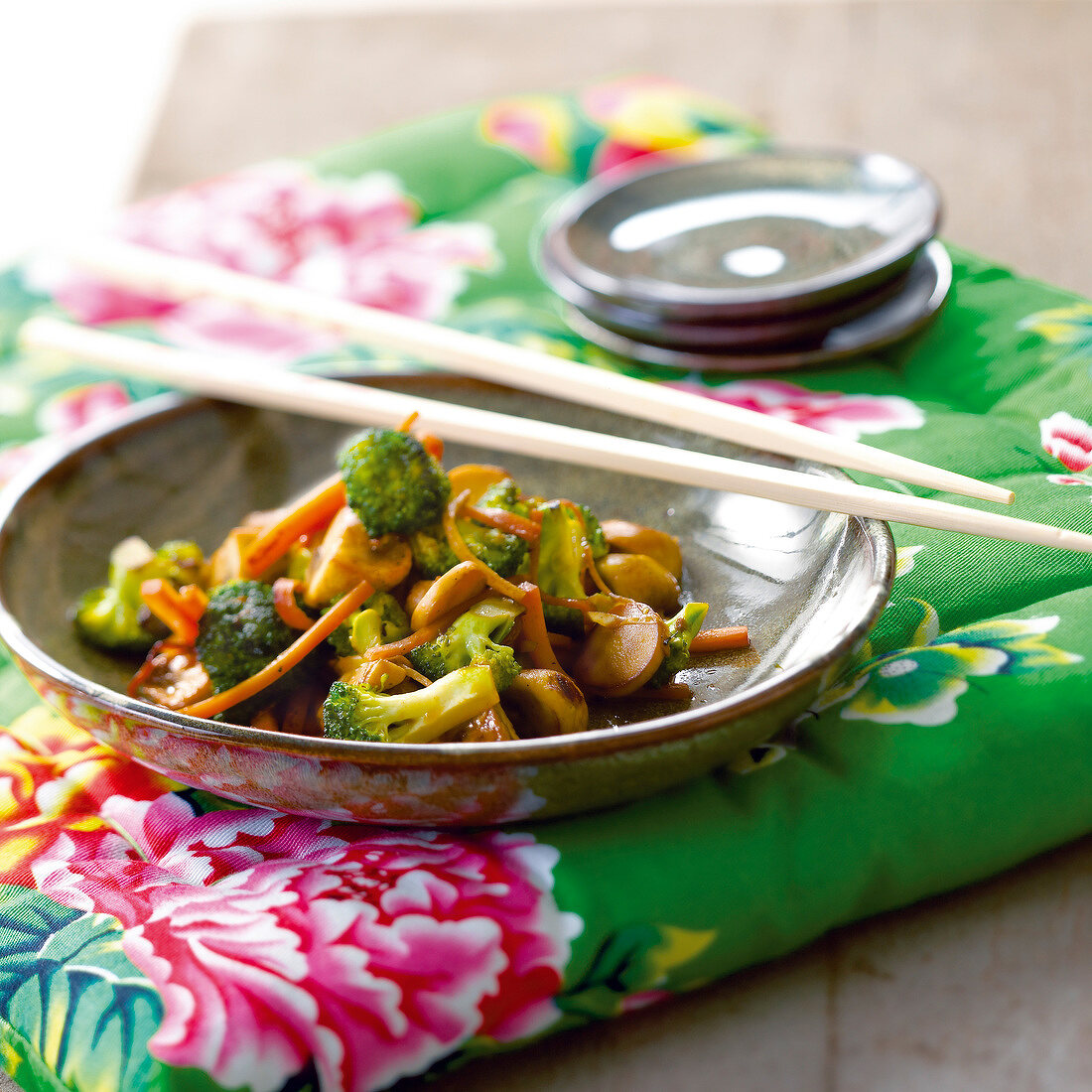 Sauteed vegetables with soya sauce