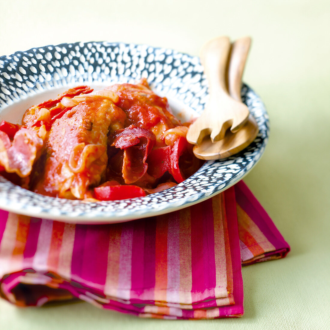 Chicken with red peppers