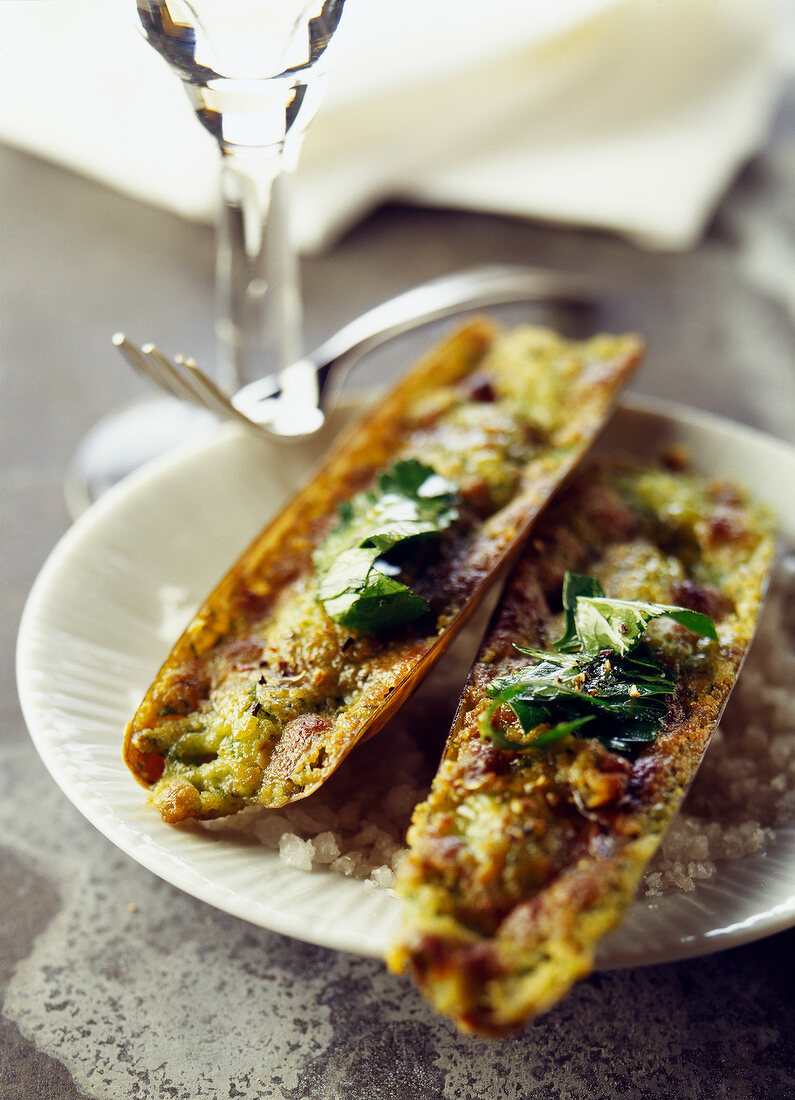 Razor clams with parsley