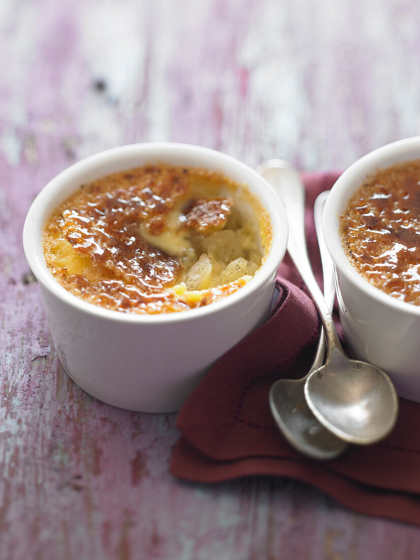 Crème Brûlée mit Äpfeln