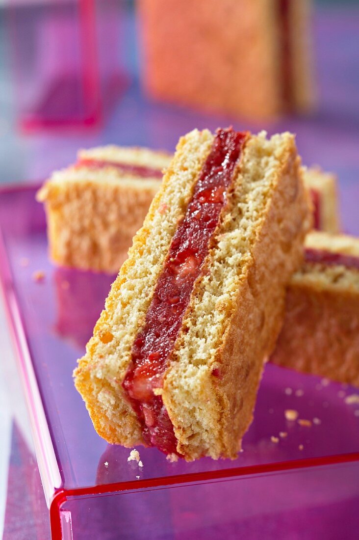 Strawberry cookie snacks