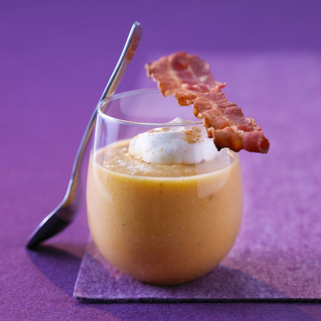 Cream of lentil soup with cream and bacon