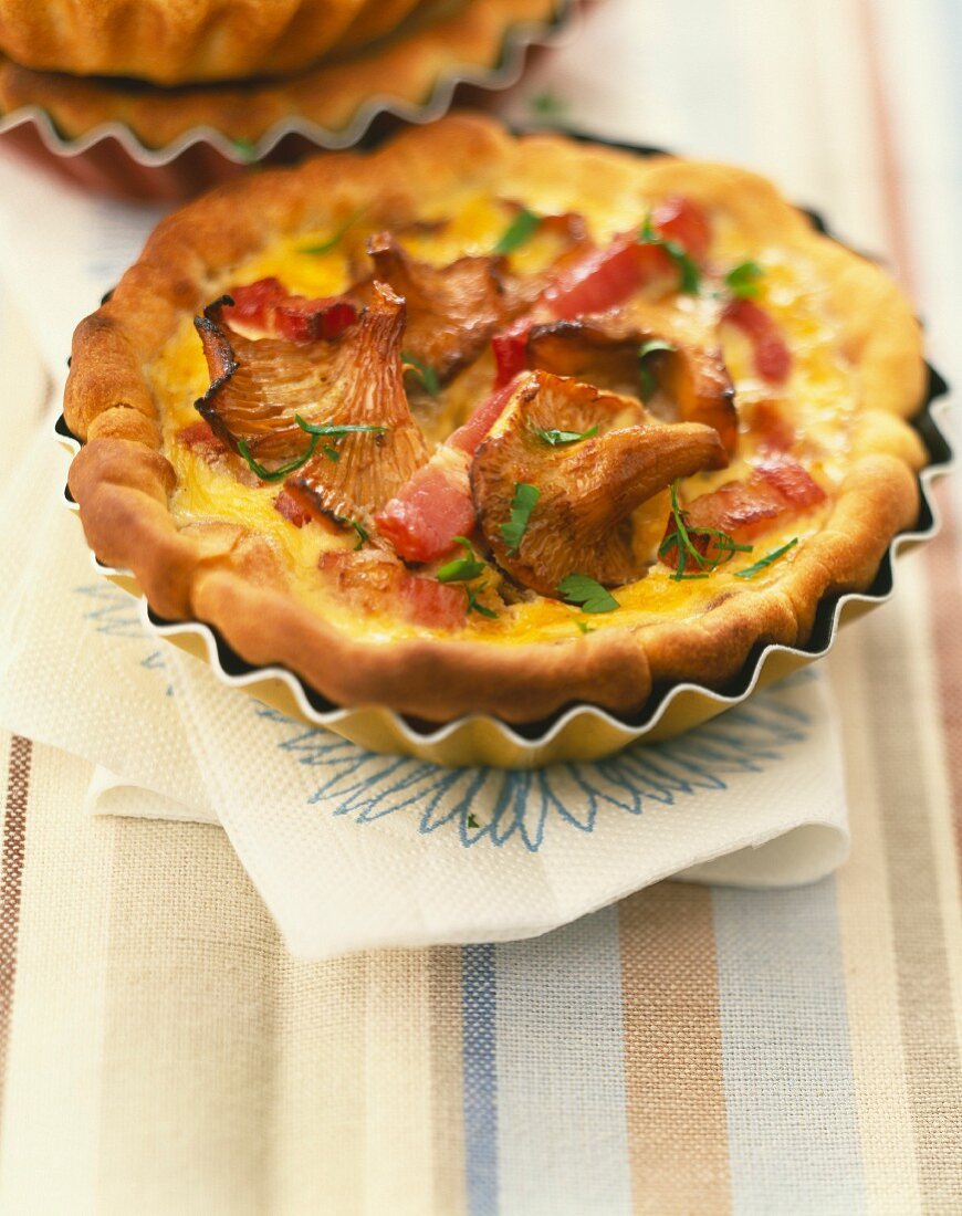 Chanterelle country tartlet