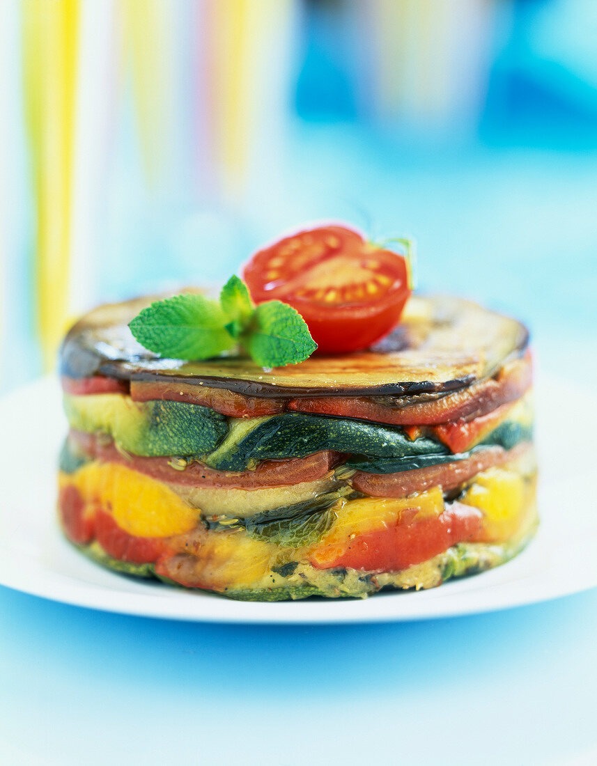 Grilled vegetable and apple soft cake