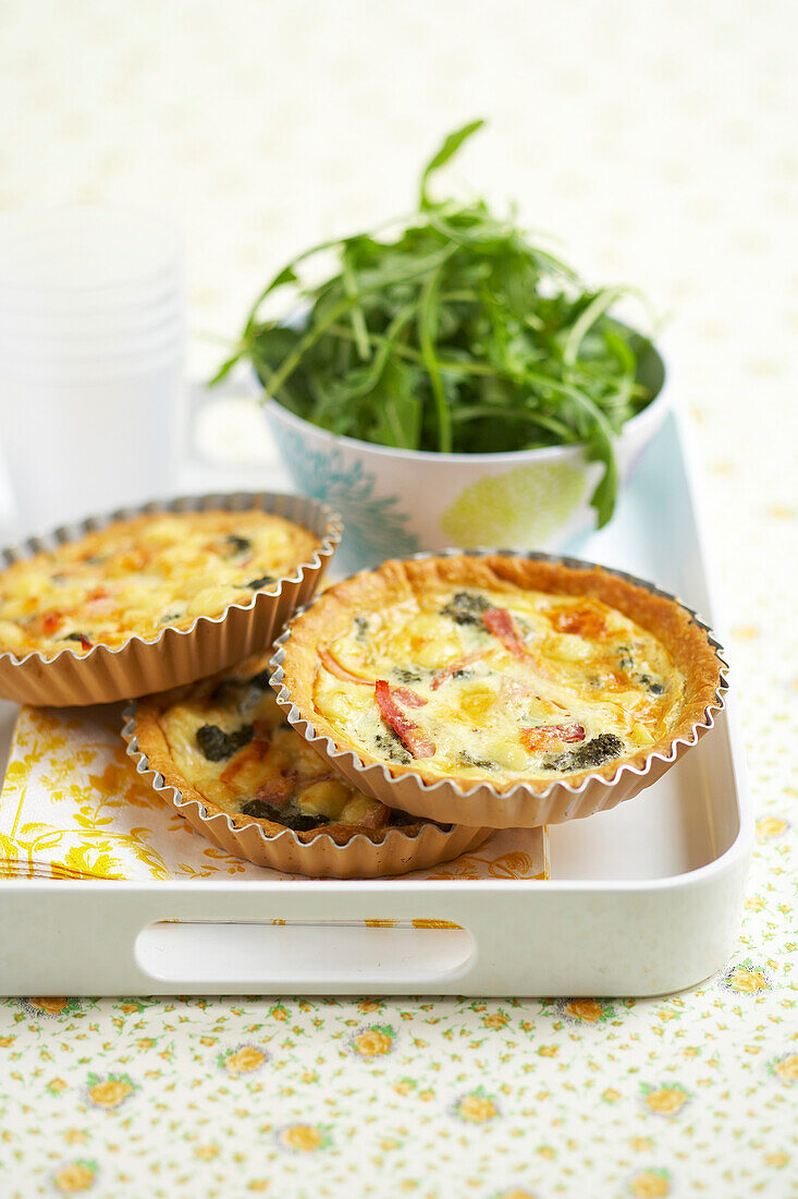 Smoked ham and spinach quiche