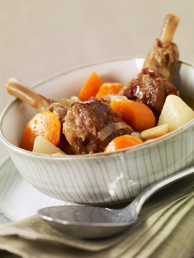 Duck giblets with carrots and turnips