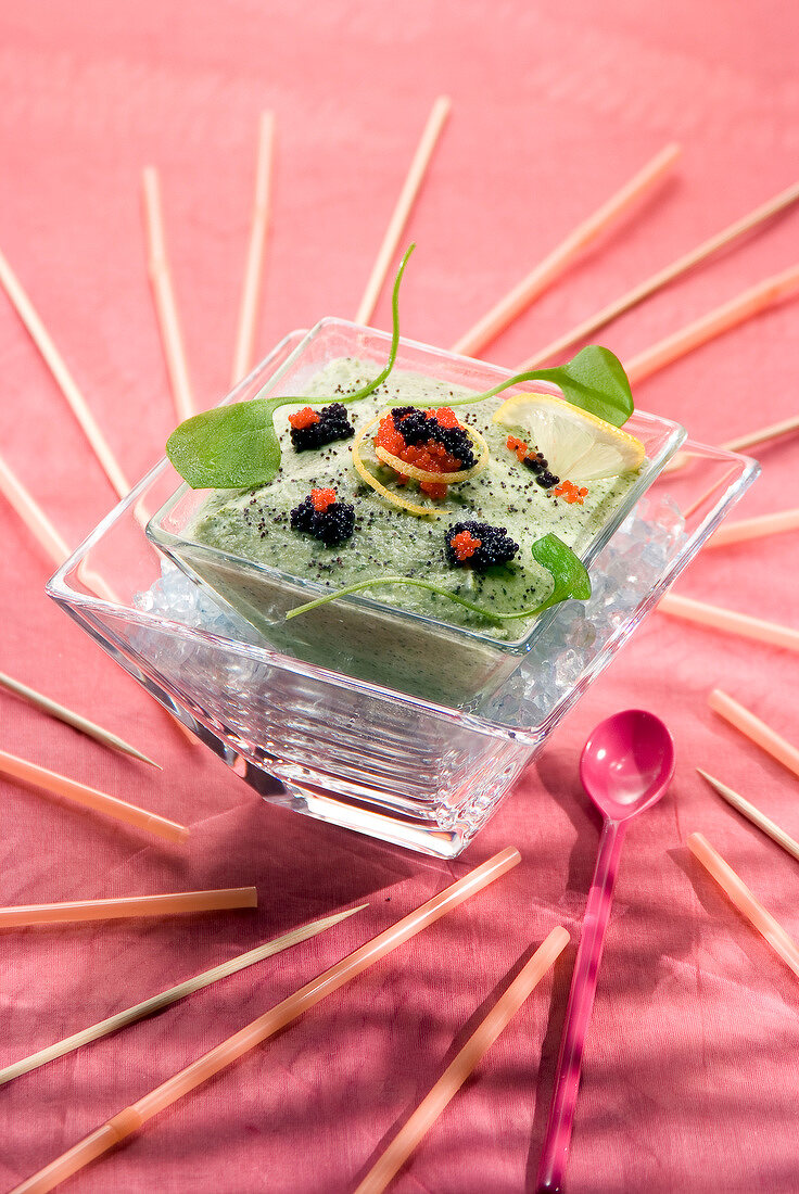 Broccoli mousse with lumpfish roe