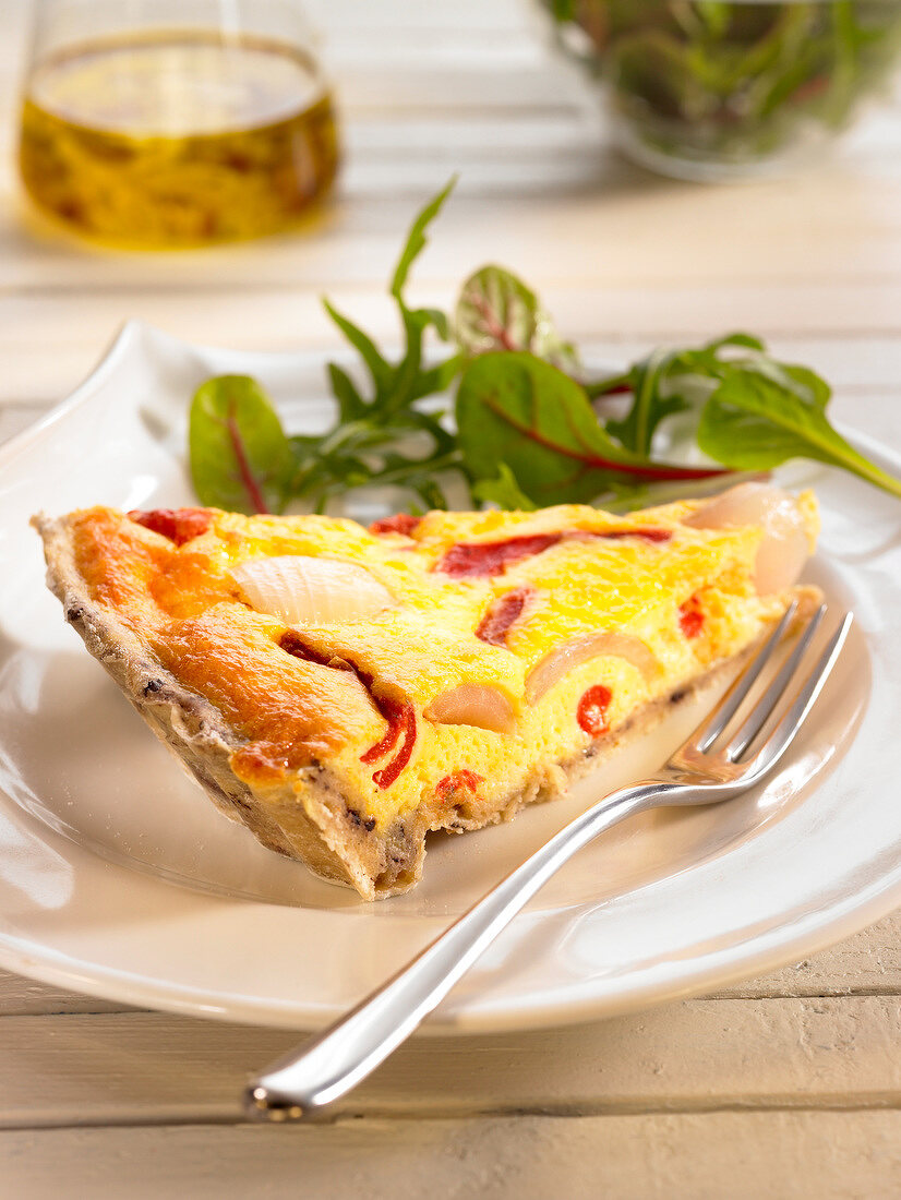 Quiche mit Paprika, Parmesan und Sardellenöl