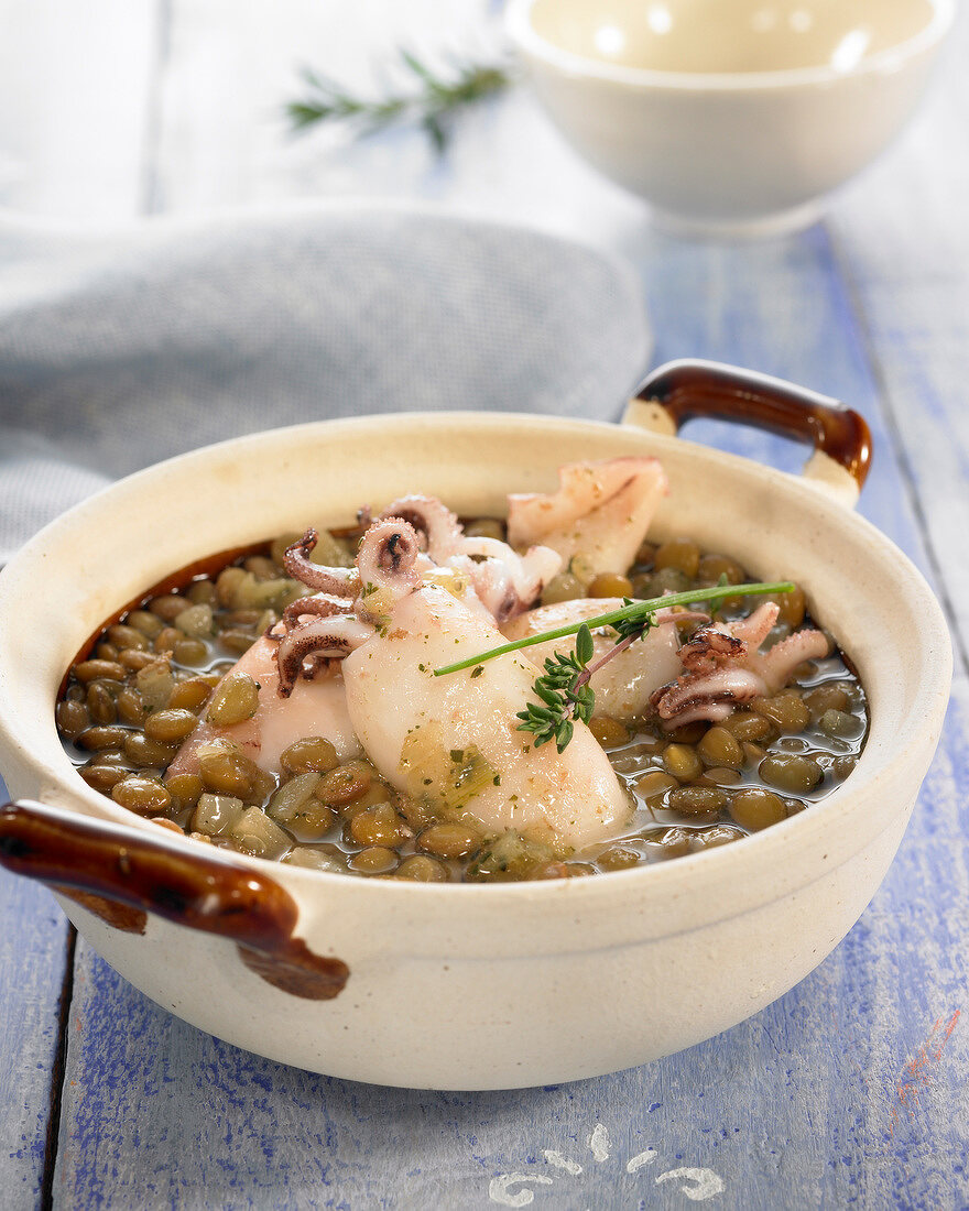 Small squid with lentils
