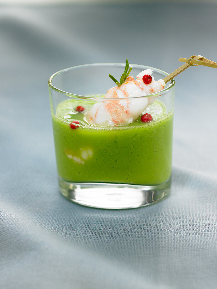 Cold cream of pea soup with Dublin Bay prawns