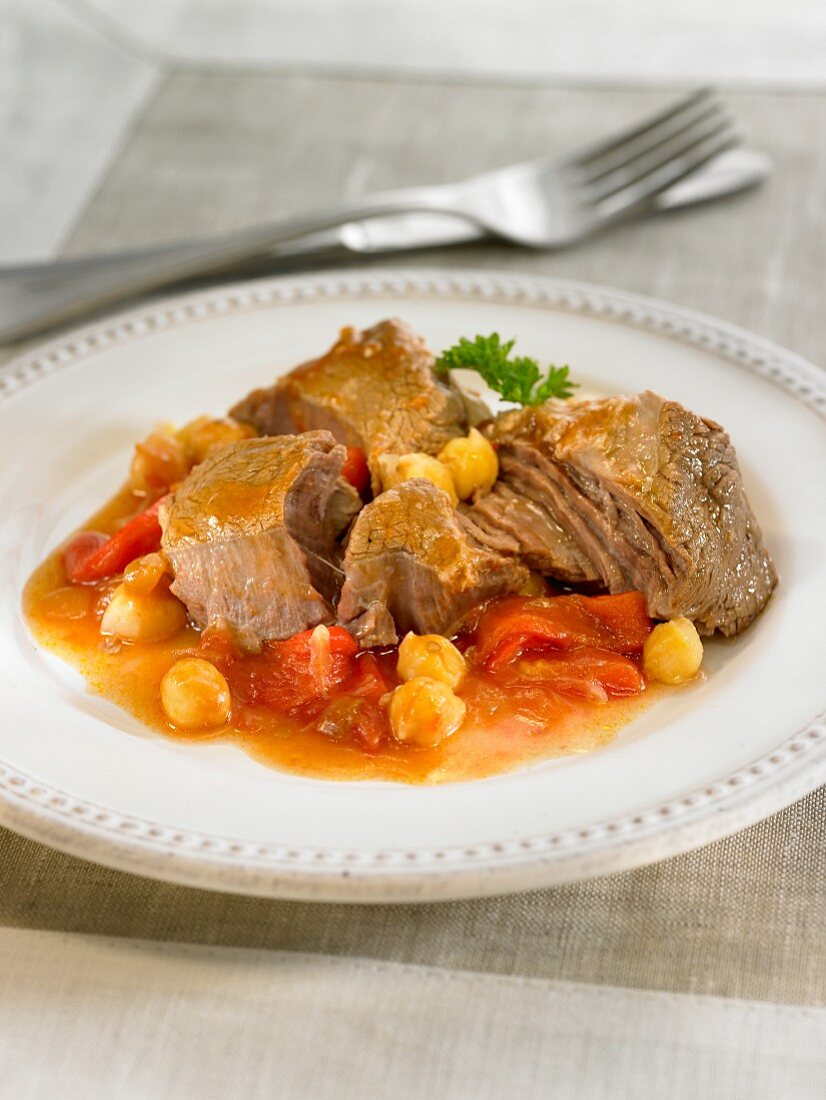 Knuckle of lamb,red pepper and chickpea stew