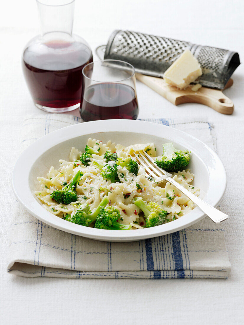 Farfalle with broccolis