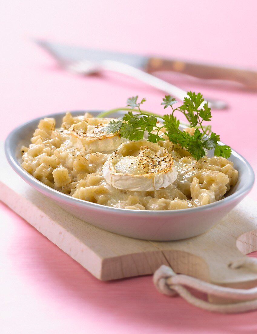 Crozetgratin (Nudeln aus Buchweizenmehl) mit Ziegenkäse