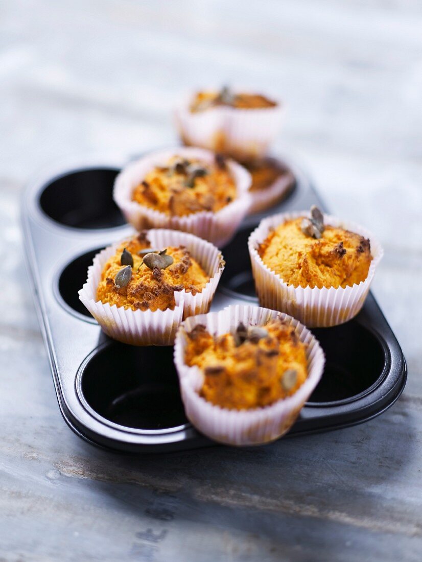 Muffins mit Moschuskürbis und Orangen