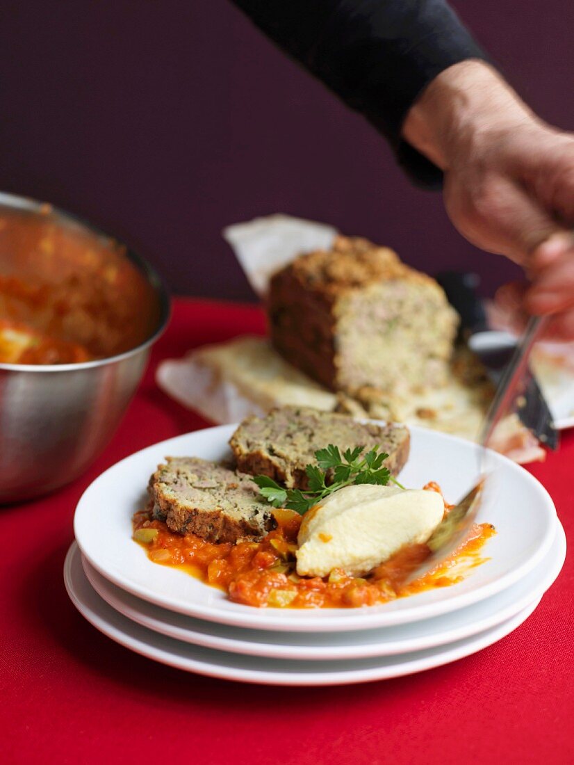 Chicken's liver savoury loaf cake