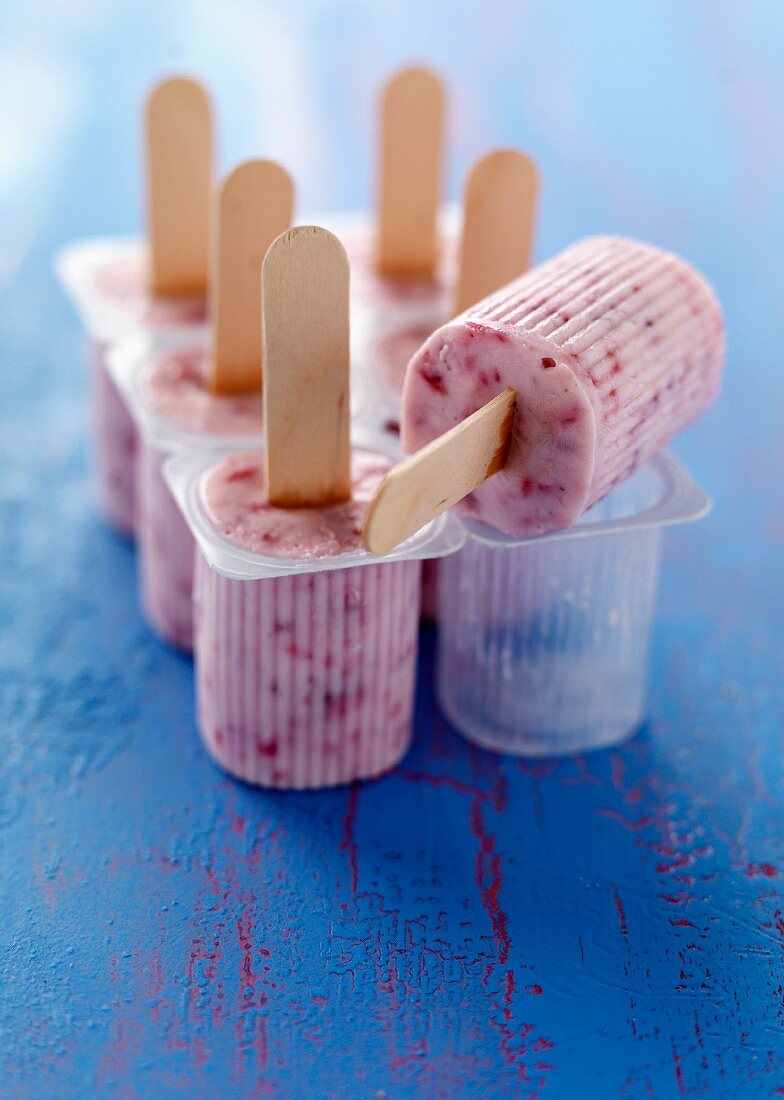 Express Petits-suisses ice cream lollipops