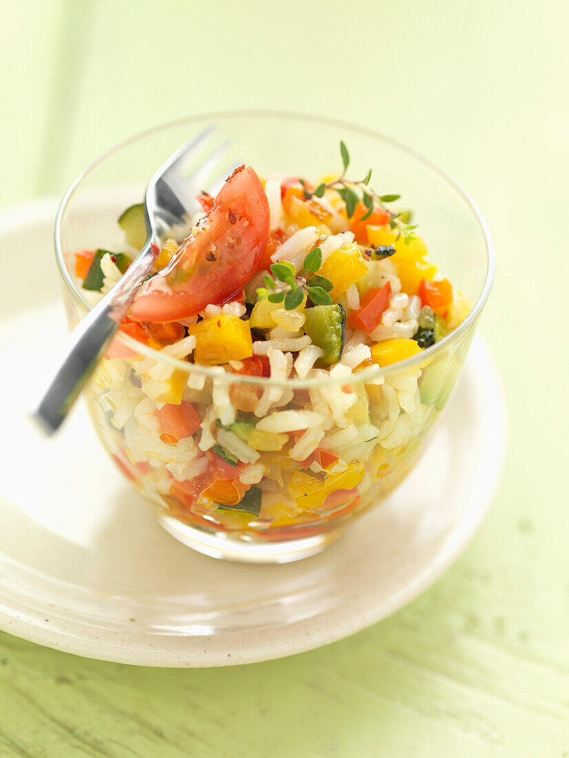 Reis-Ratatouille-Salat im Glasschälchen