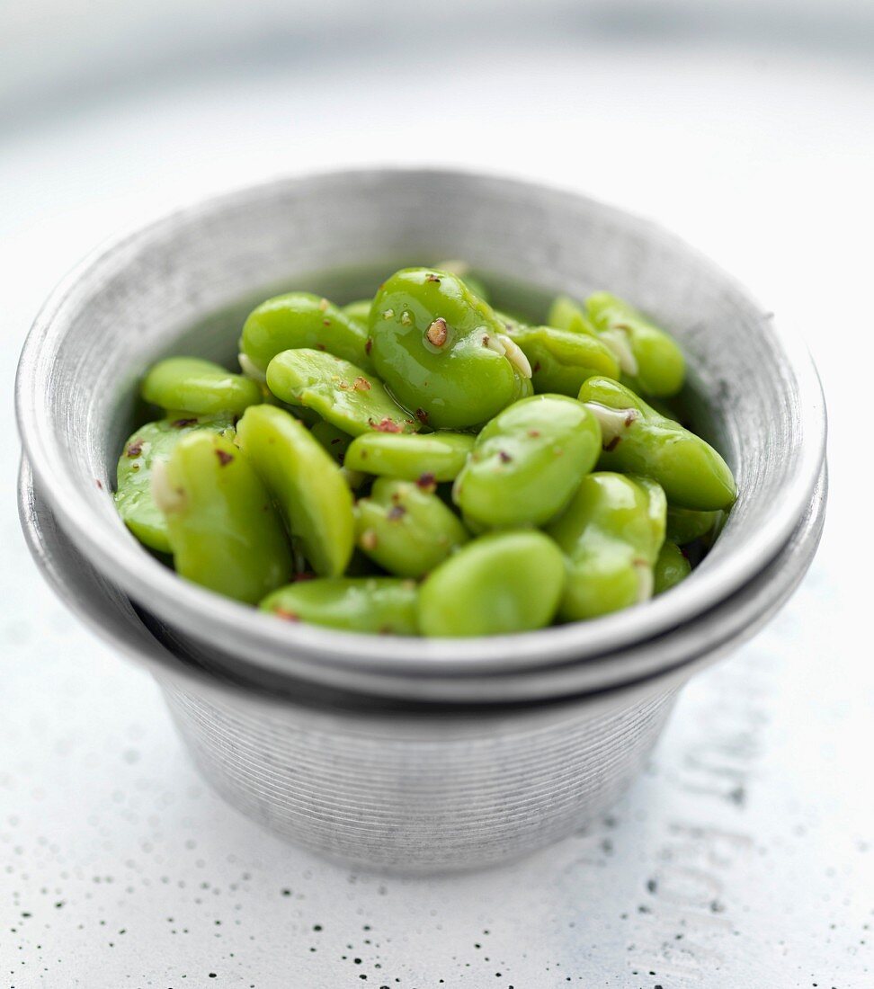 Broad bean salad with ground pepper