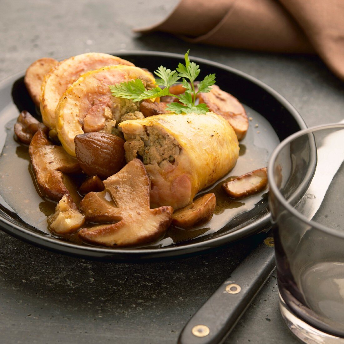 Gers chicken stuffed with ceps and chestnuts