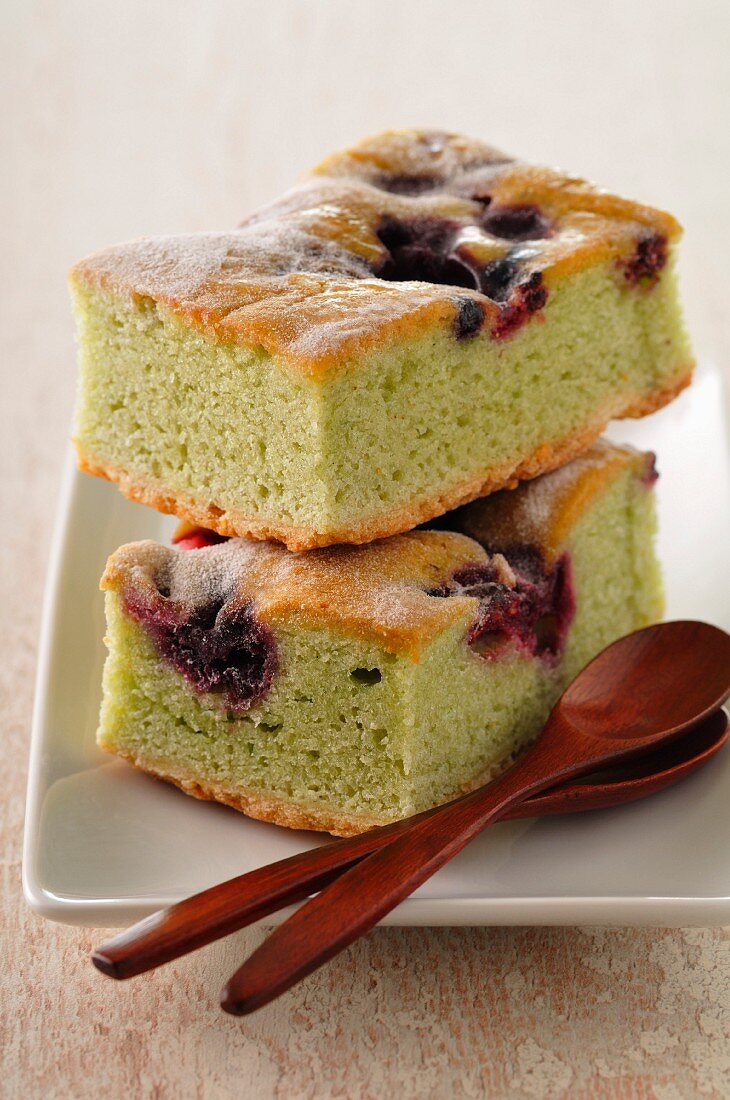 Pistachio and cherry soft cake