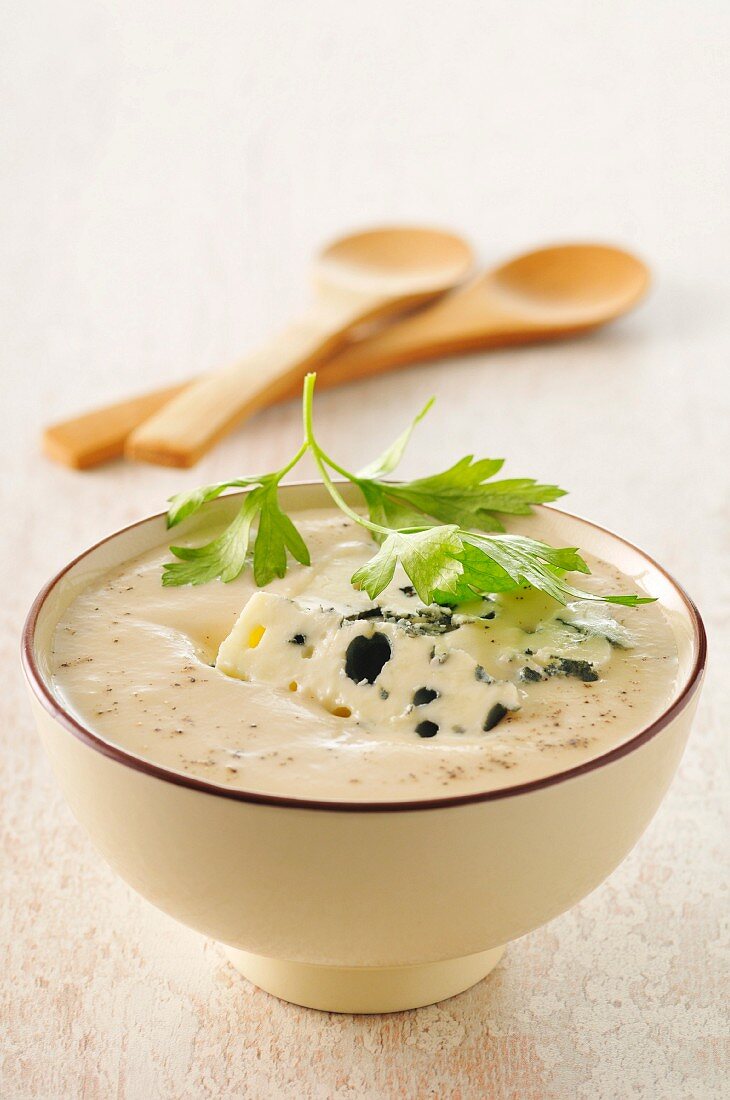 Blumenkohl-Roquefort-Suppe