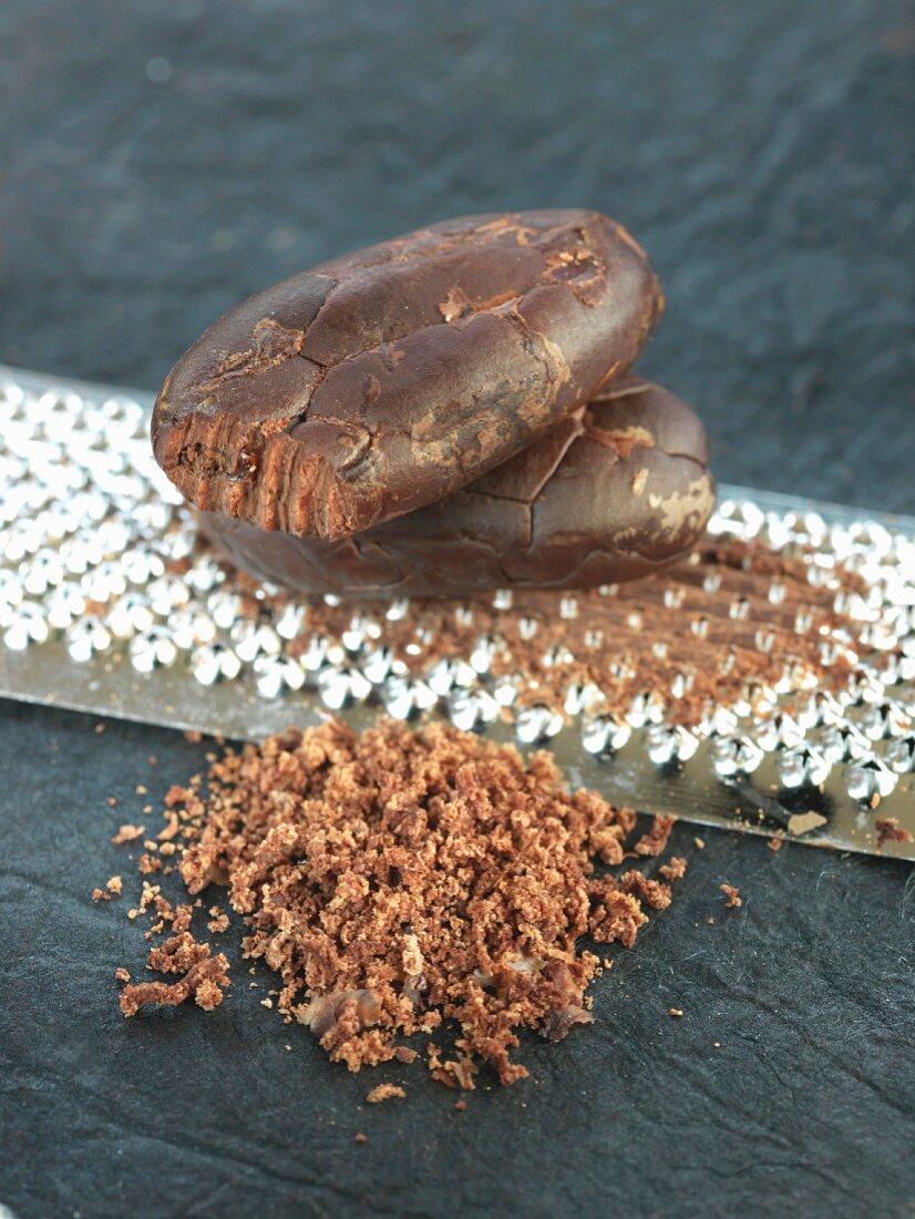 Grating a cocoa bean