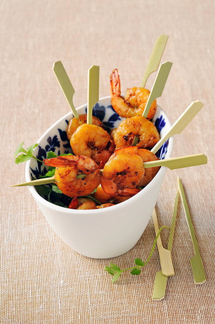 Spicy shrimp brochettes