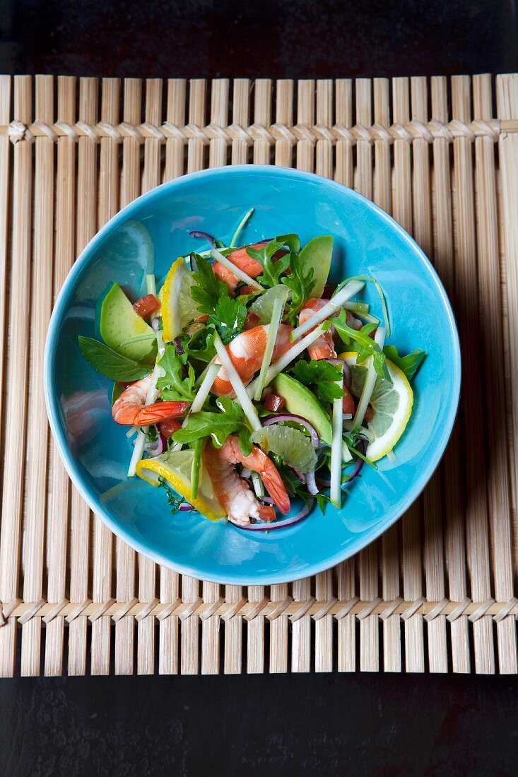 Shrimp and citrus fruit salad