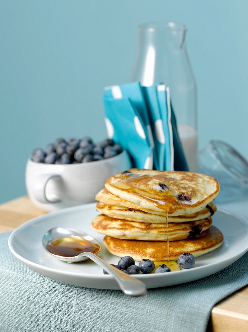 Milchreis-Pancakes mit Blaubeeren