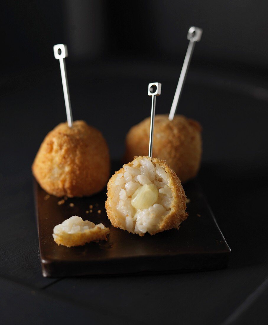 Kroketten aus Risotto mit Mozzarella