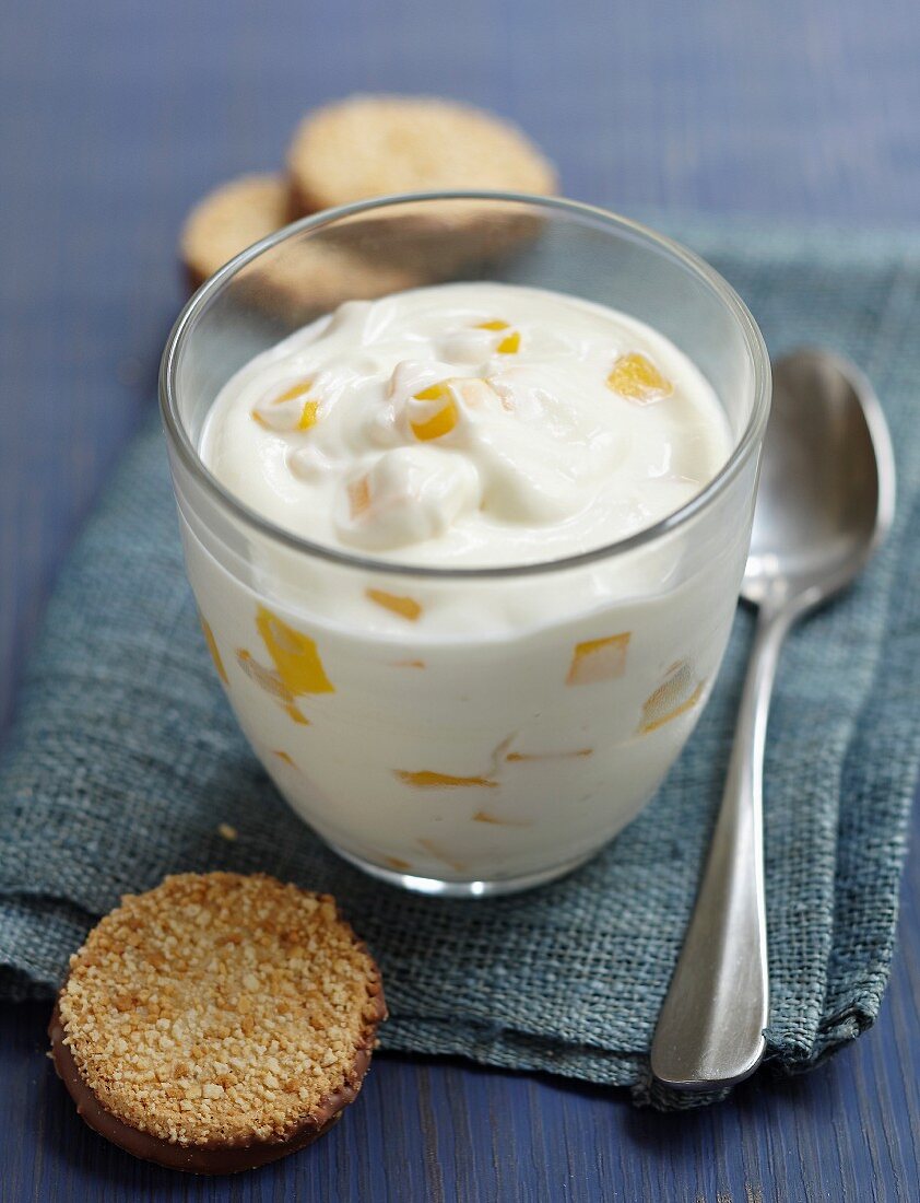 Ricotta mousse with diced fruit