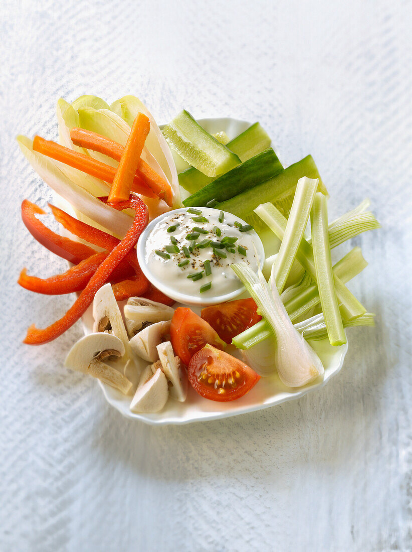 Raw vegetables and dip