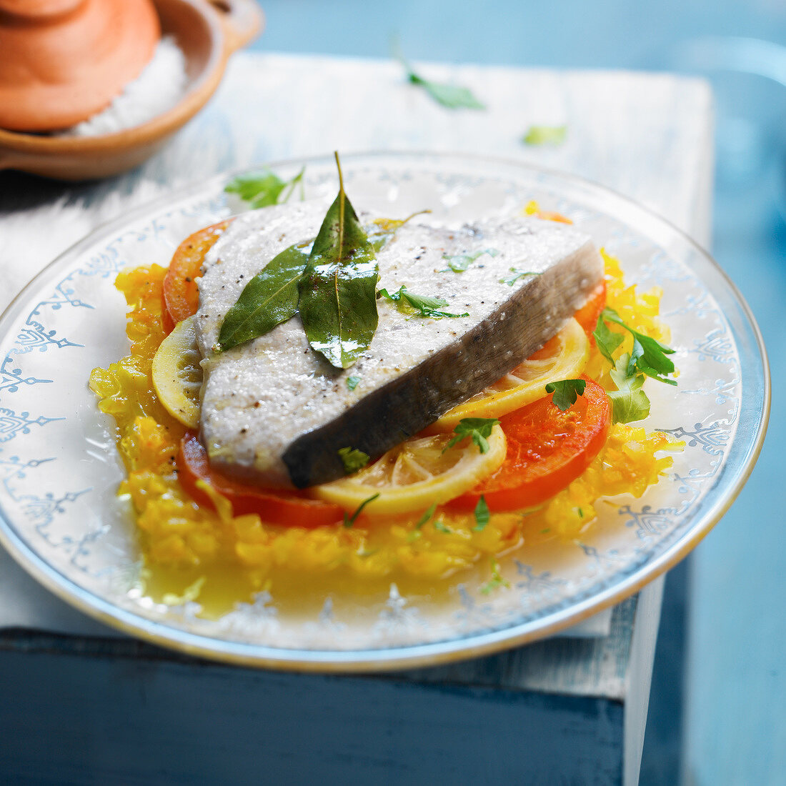 Schwertfisch-Tajine mit Zitrone und Lorbeer