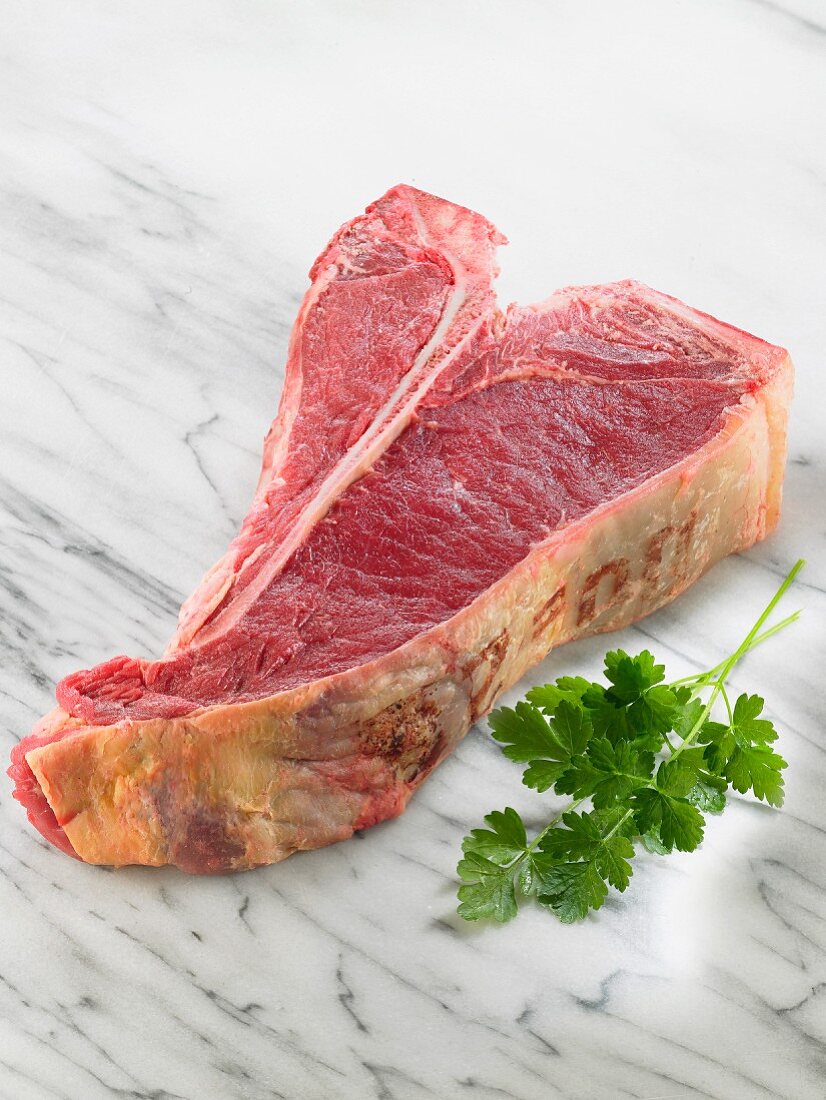 Rohes T-Bone-Steak