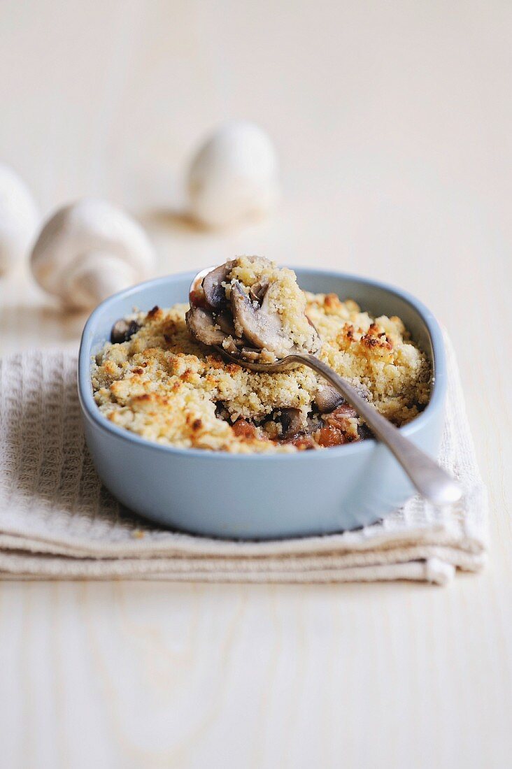 Mushroom savoury crumble