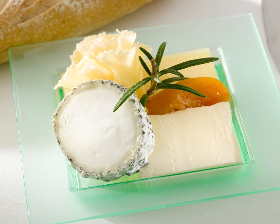 Small cheese platter