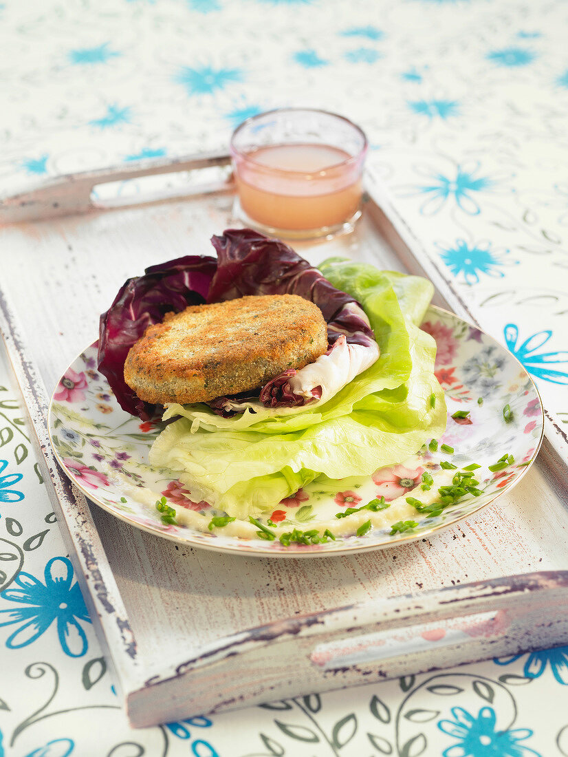 Paniertes Reislaibchen mit Spinat und Nori-Algen