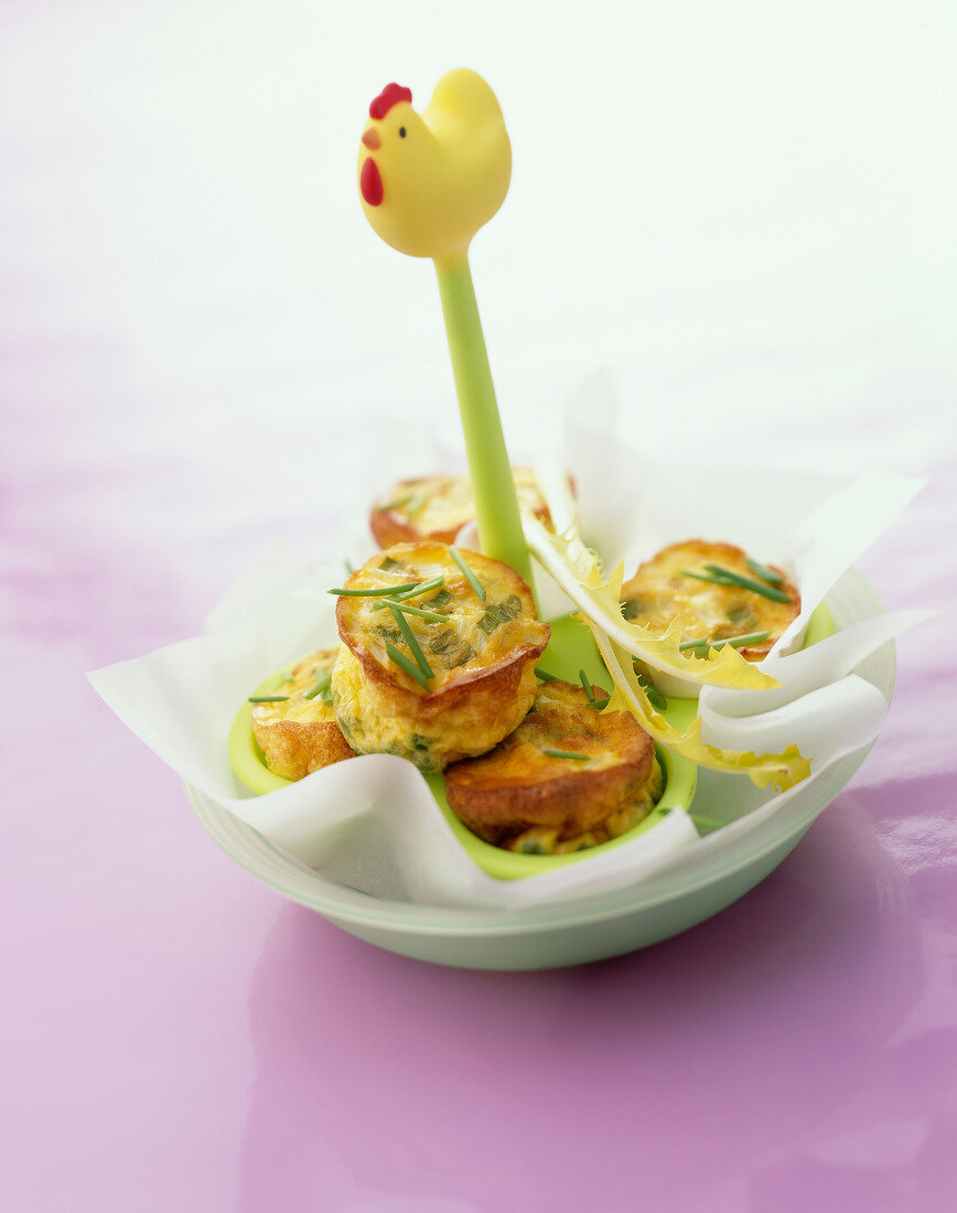 Mini-Flans mit Spargel und Schnittlauch