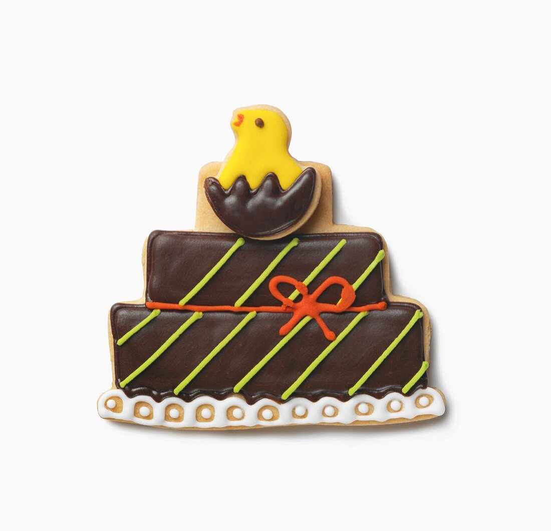 Cake and chick-shaped Easter cookie
