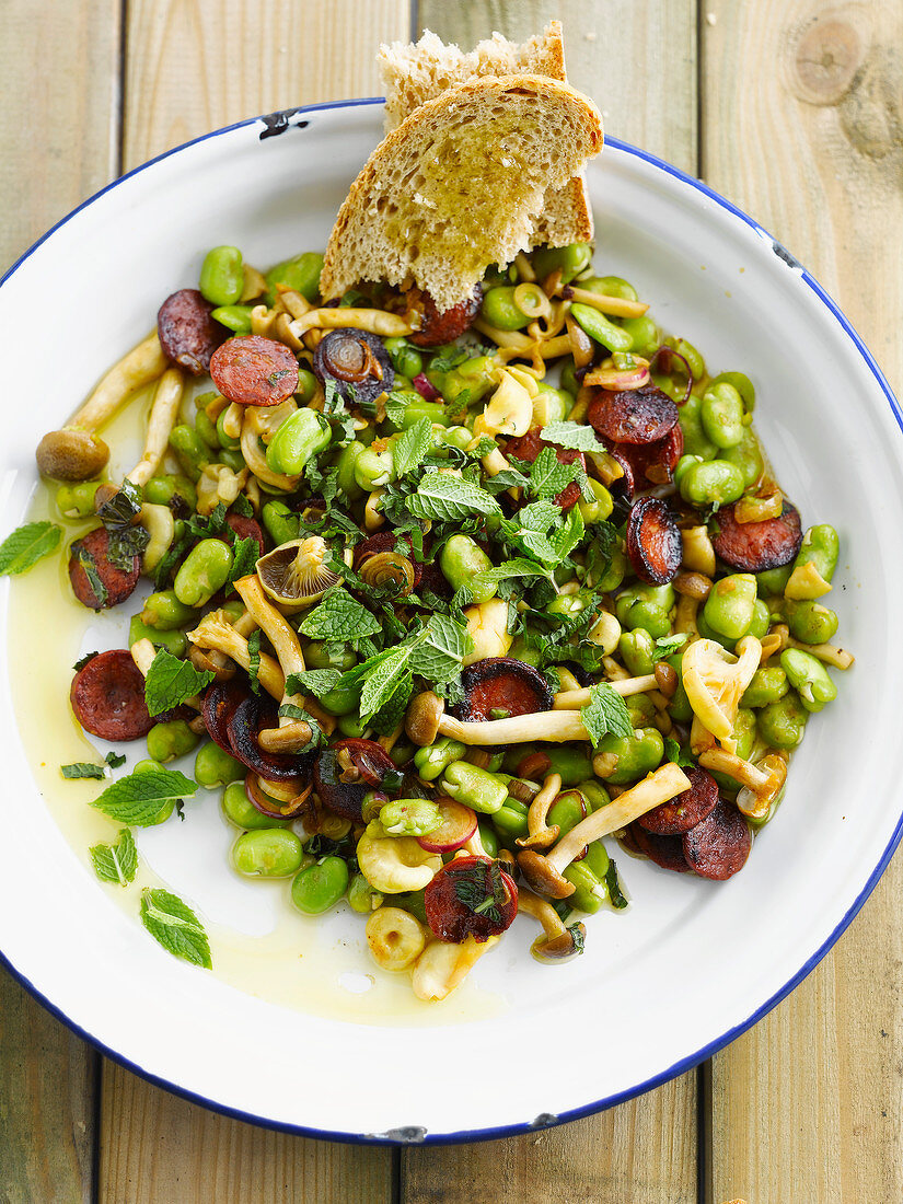 Fava beans with Chorizo,mushrooms and mint