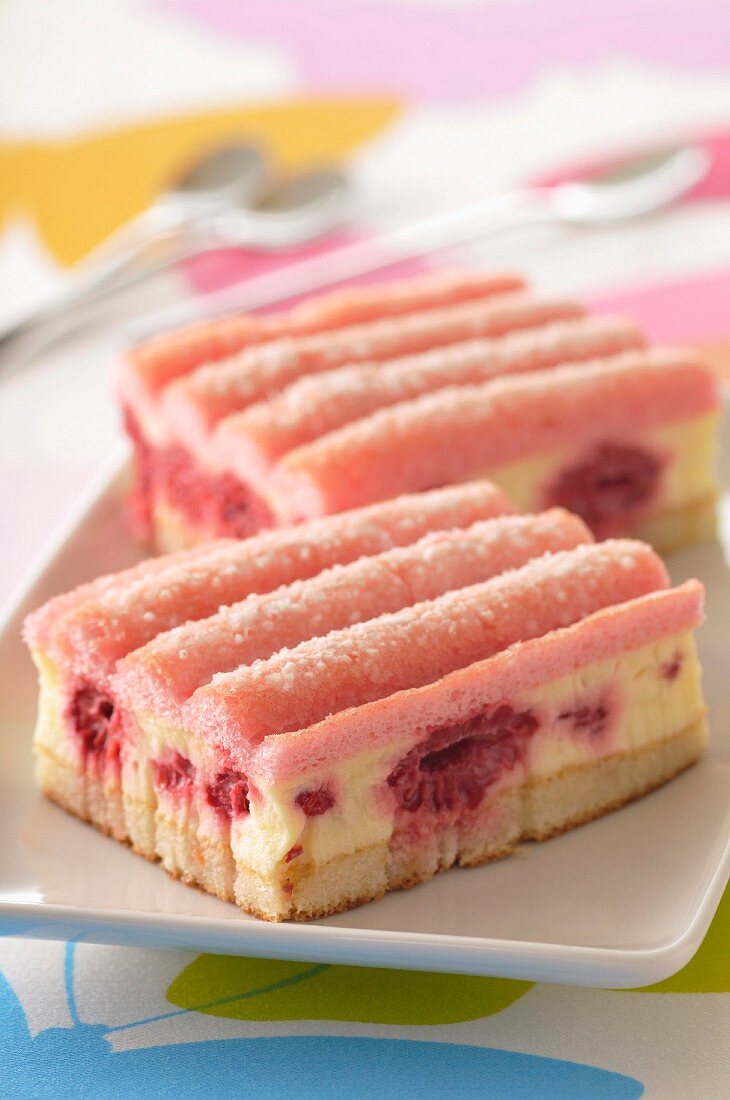 Individual raspberry cakes