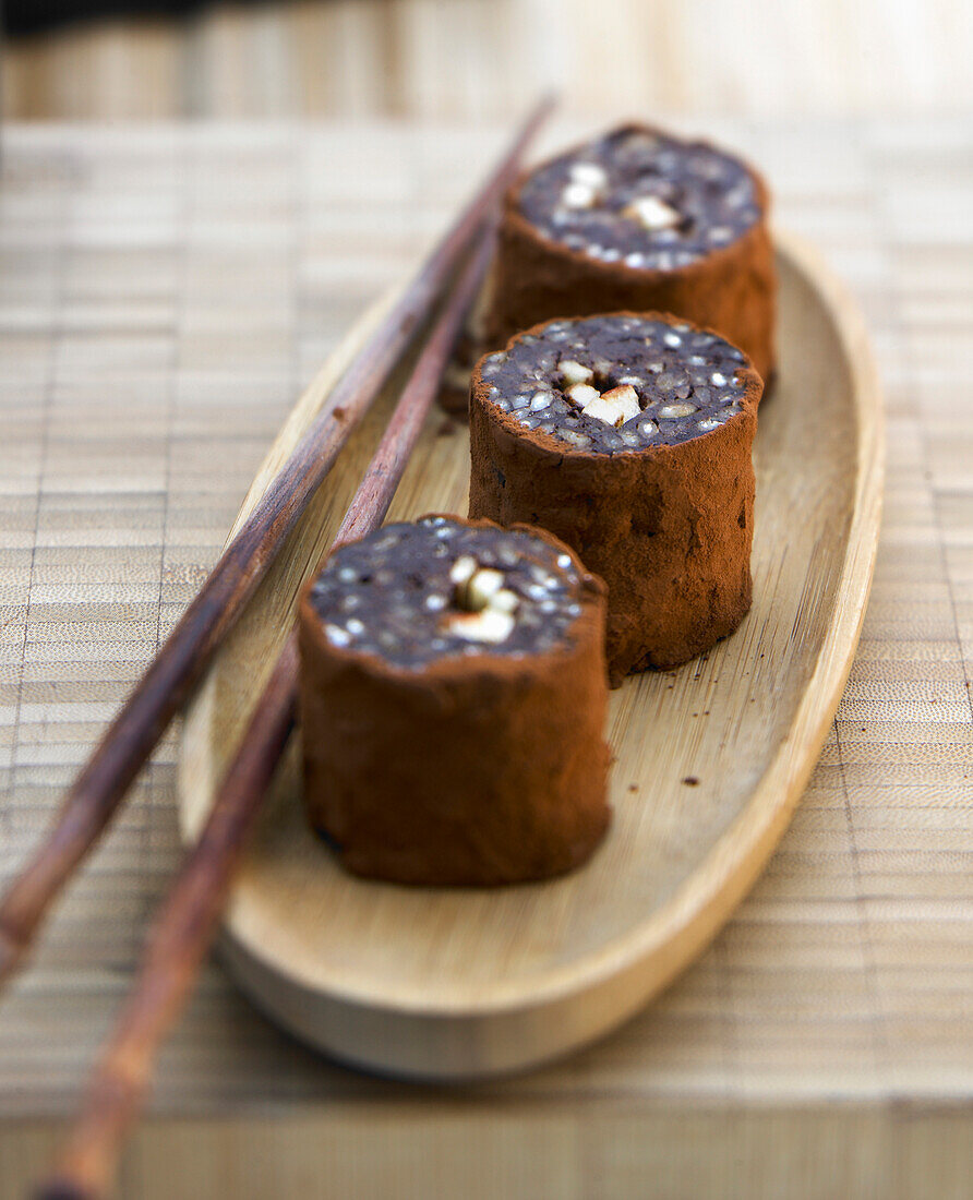 Chocolate, apple and ginger Makis