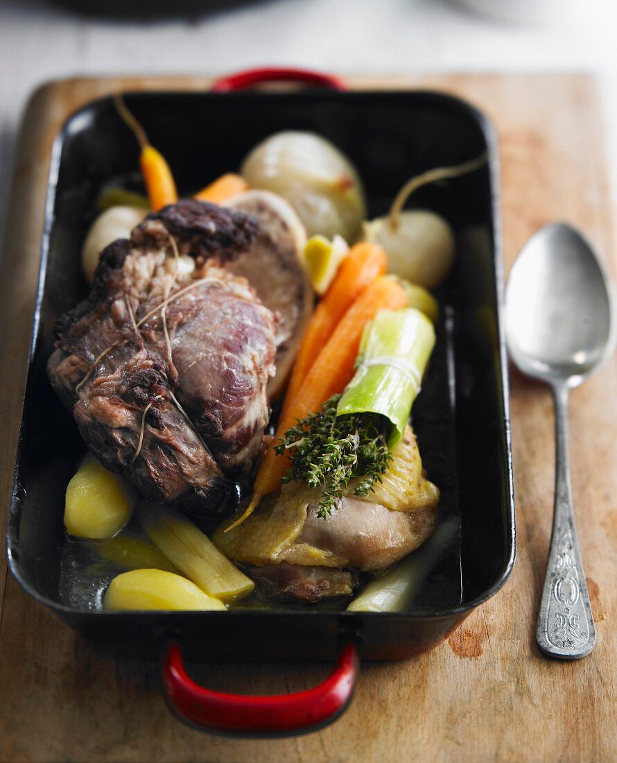 Pot au Feu (Eintopf mit Fleisch und Gemüse, Frankreich)