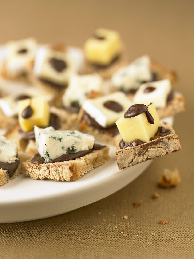 Chocolate and cheese canapés