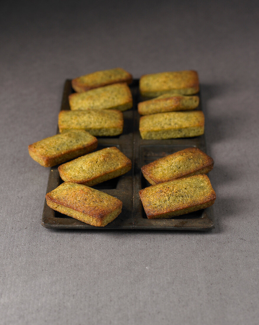 Green tea mini Financiers