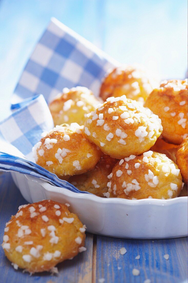 Chouquettes (Brandteiggebäck mit Hagelzucker, Frankreich)