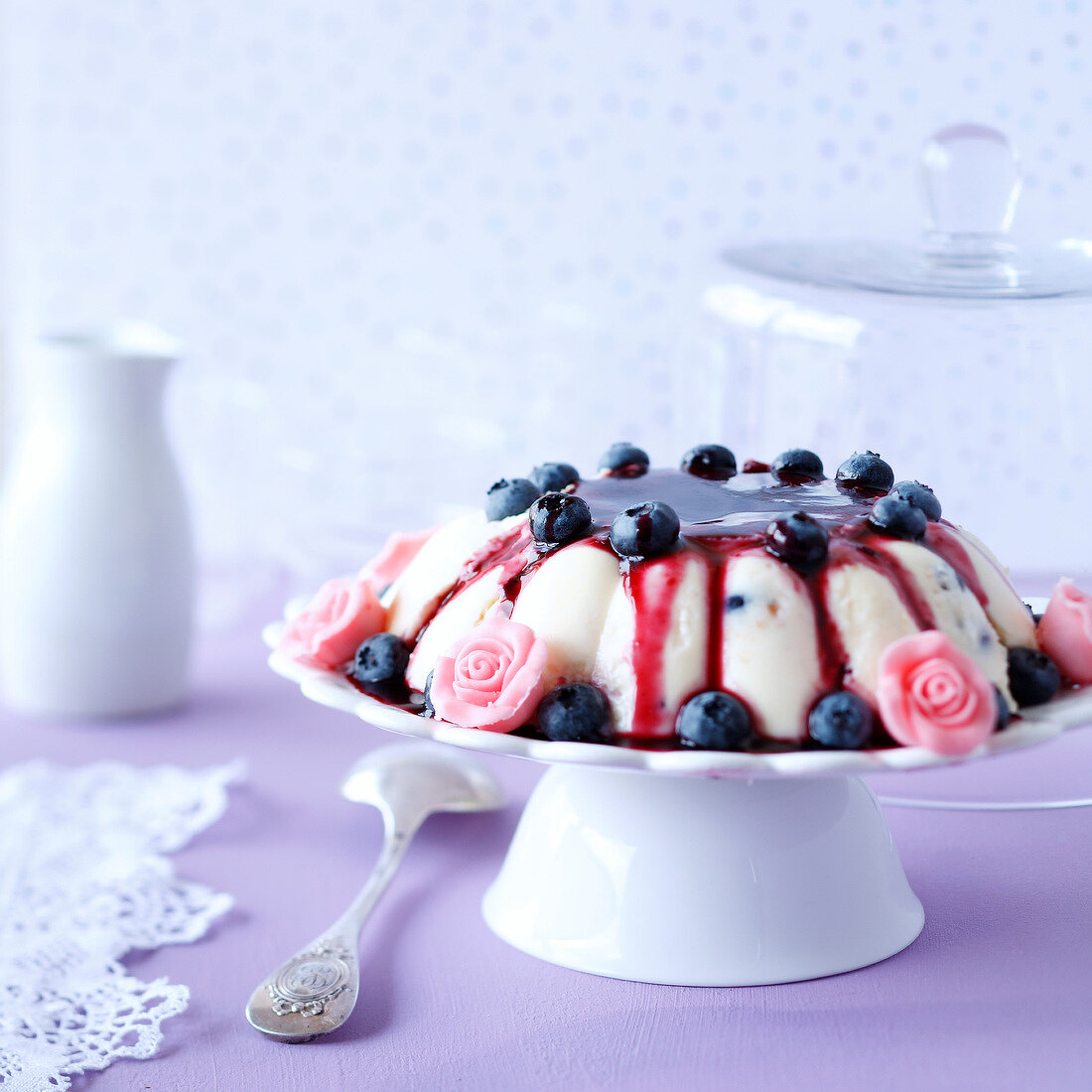 Charlotte-style blueberry entremets