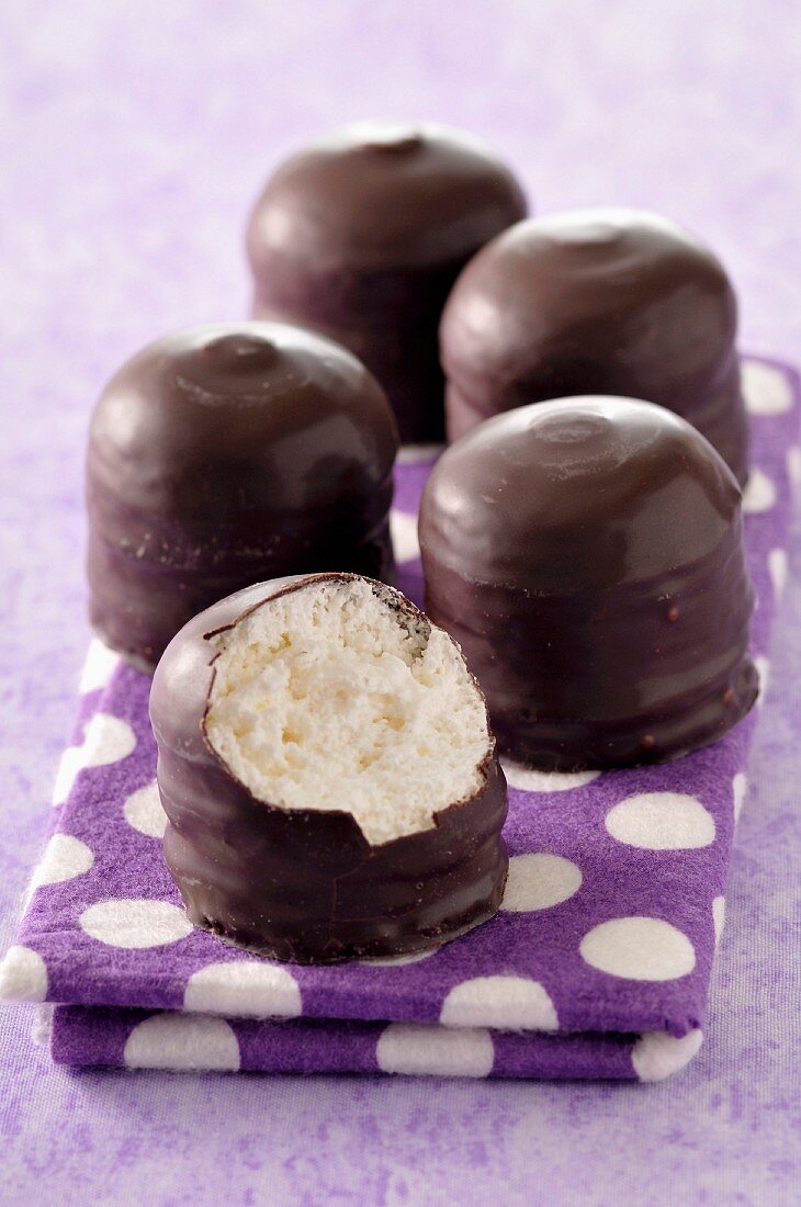 Chocolate coated meringues